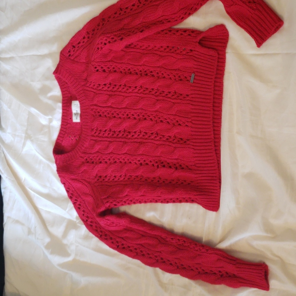 swealther hollister